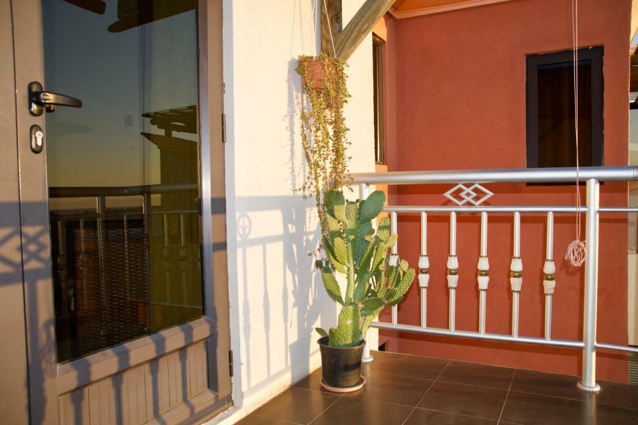 Zanana Penthouse Apartment Flic en Flac Exterior photo